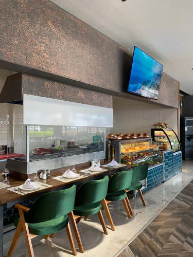  Ala Restaurant